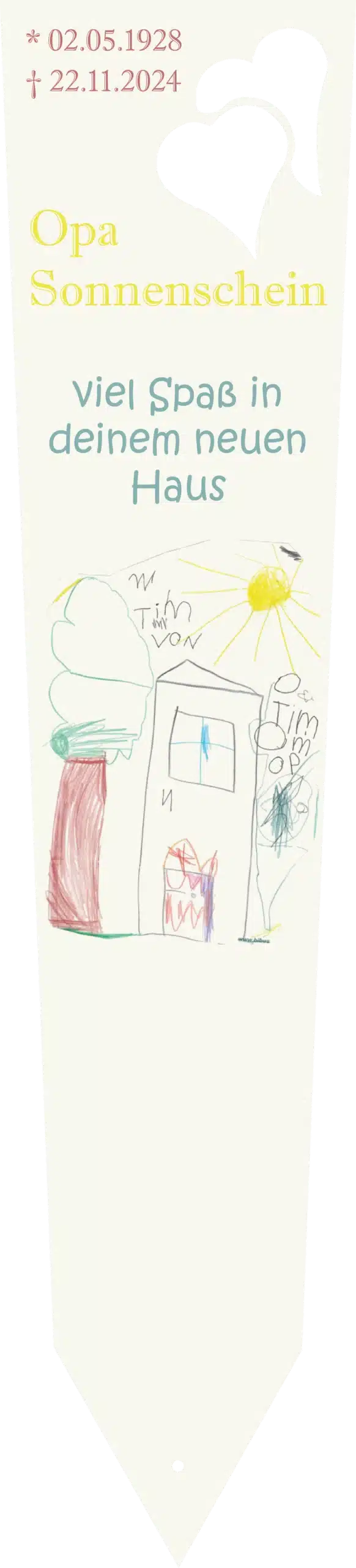Individuelles Gedenkzeichen in Weiß mit Herz-Motiv, persönlicher Widmung „Opa Sonnenschein" und integrierter Kinderzeichnung als handgefertigtes Familien-Andenken von kreatiefe